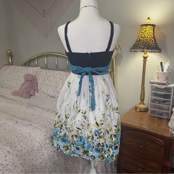 Y2K Floral Blue and Black Babydoll Dress - Picture 6 of 10